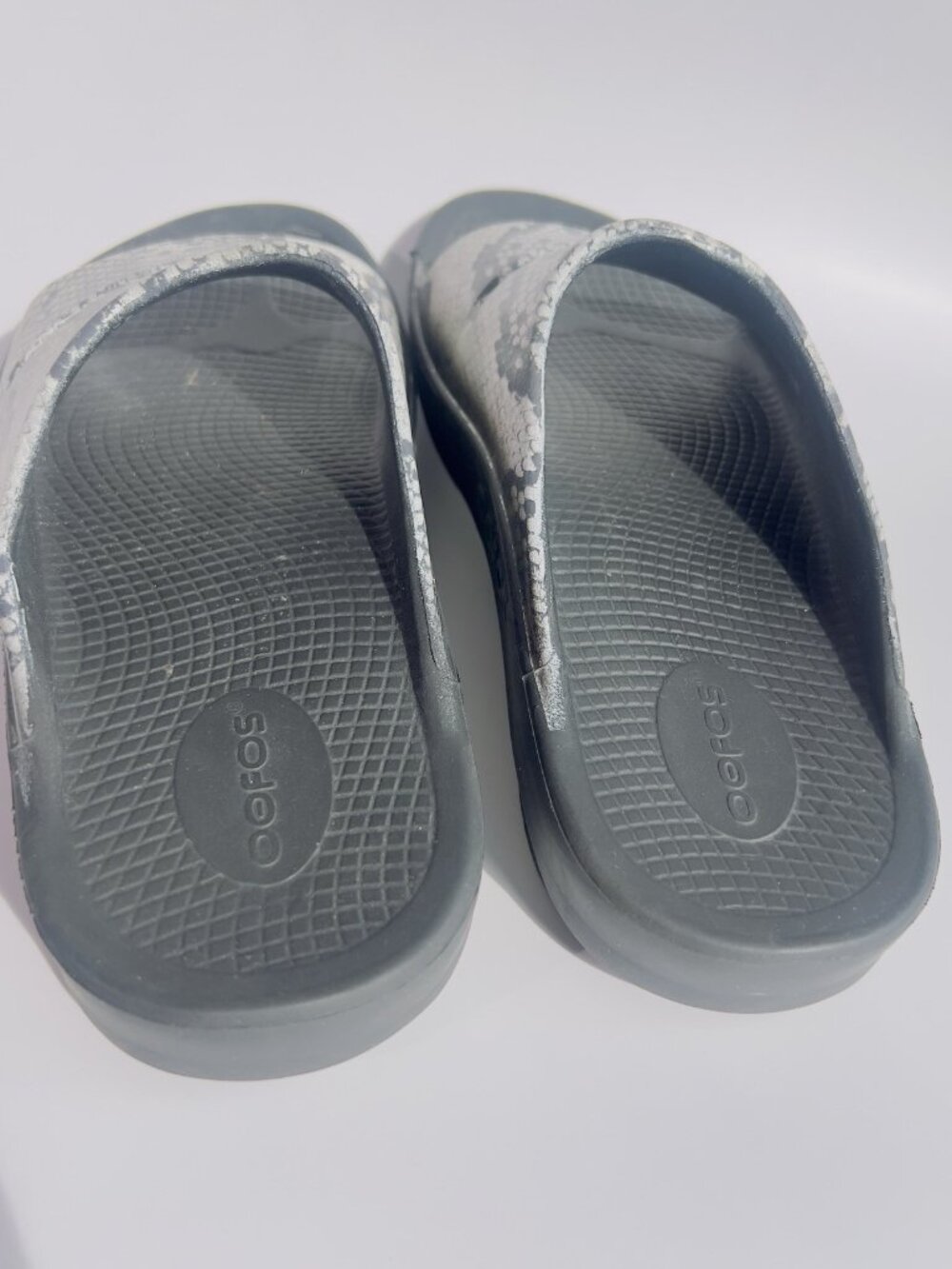 OOFOS OOahh Recovery Slide Sandals Animal Print Women’s 11 / Men’s 9 - Picture 10 of 12